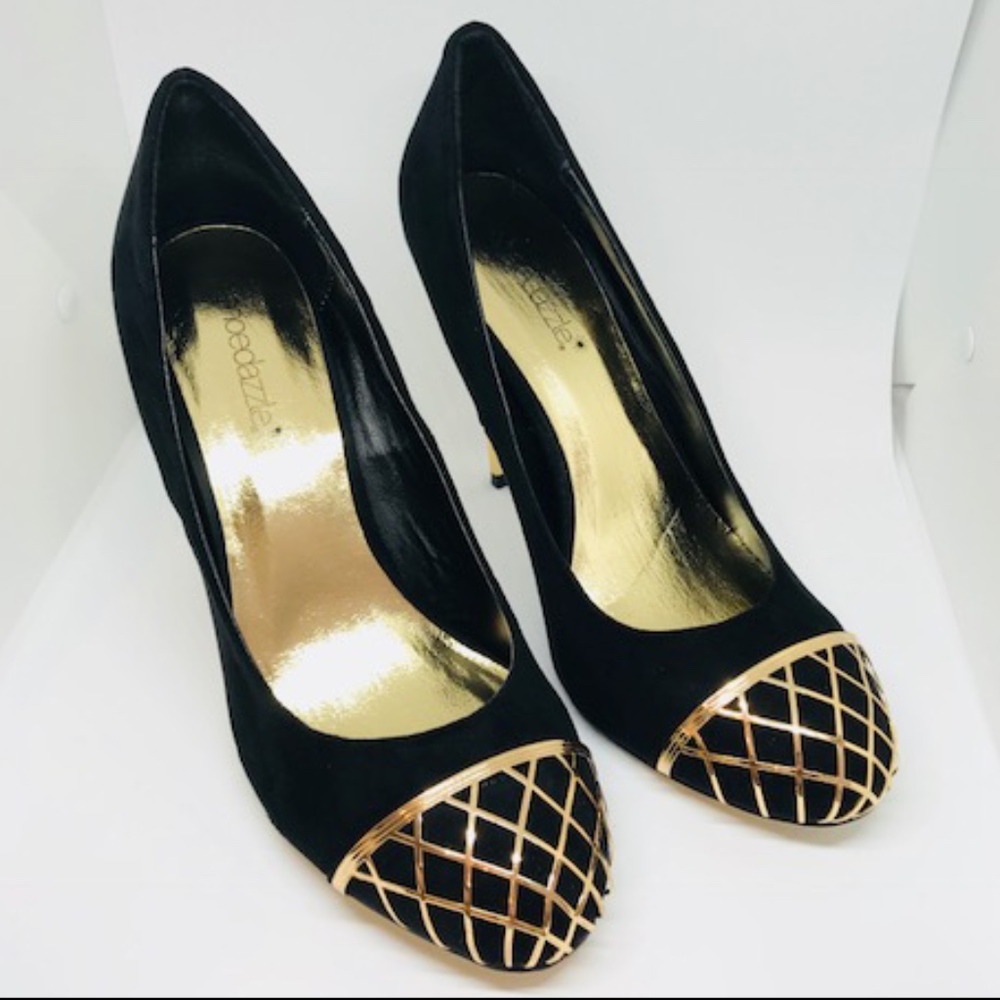 Hane black rounded toe stiletto shoes